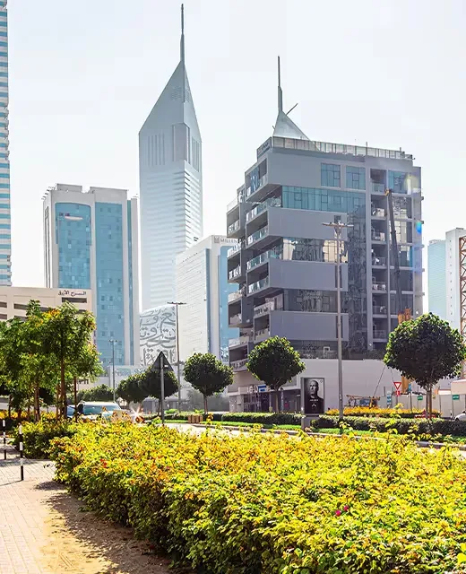 Jumeirah Garden City: community buildings and surroundings