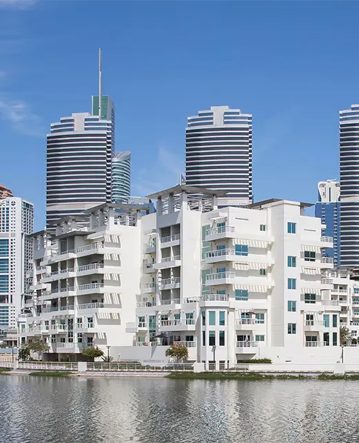 Jumeirah Heights: community buildings and surroundings