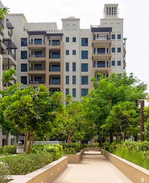 Madinat Jumeirah Living: community buildings and surroundings
