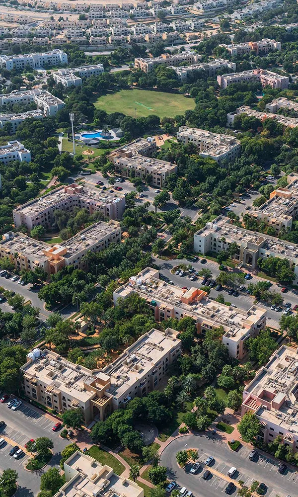 The Gardens: community buildings and surroundings